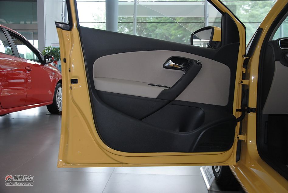 2011POLO¿1.6Զ