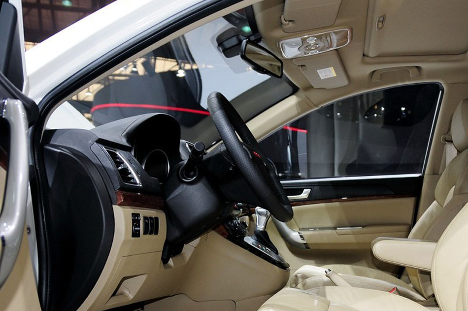 2013H6˶ ռ