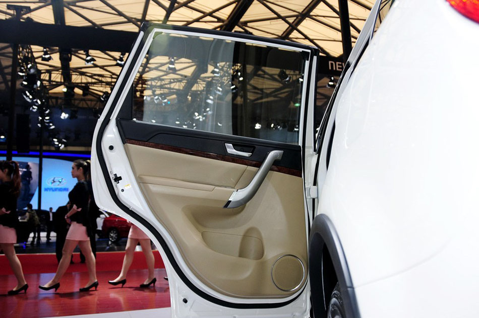 2013H6˶ ռ