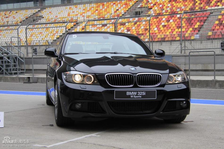 BMW 325i M˶ʵͼ