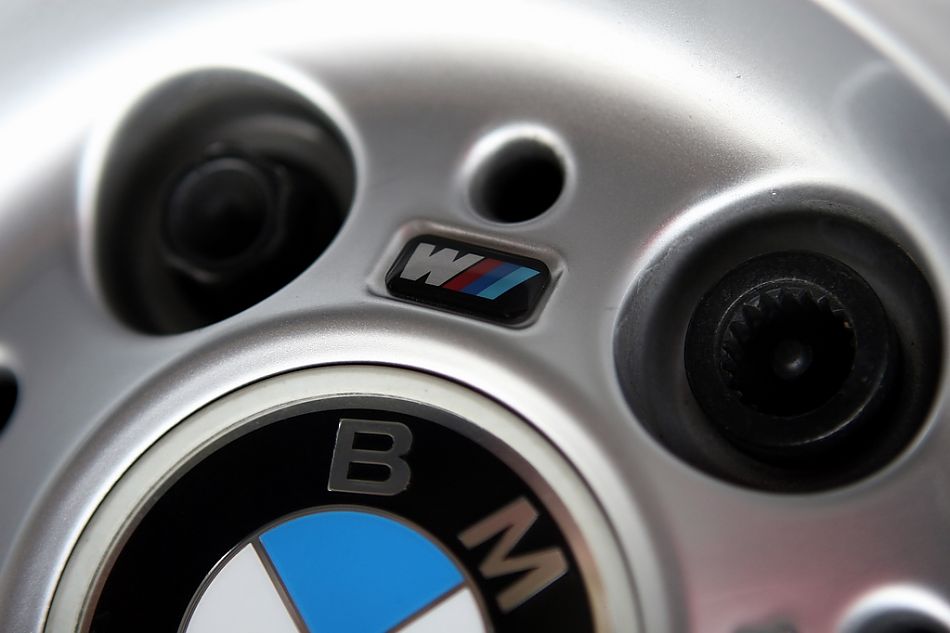 325i˶ϸ