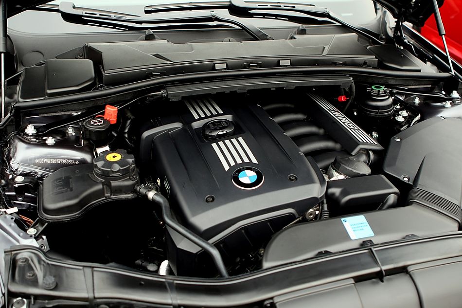 325i˶ϸ