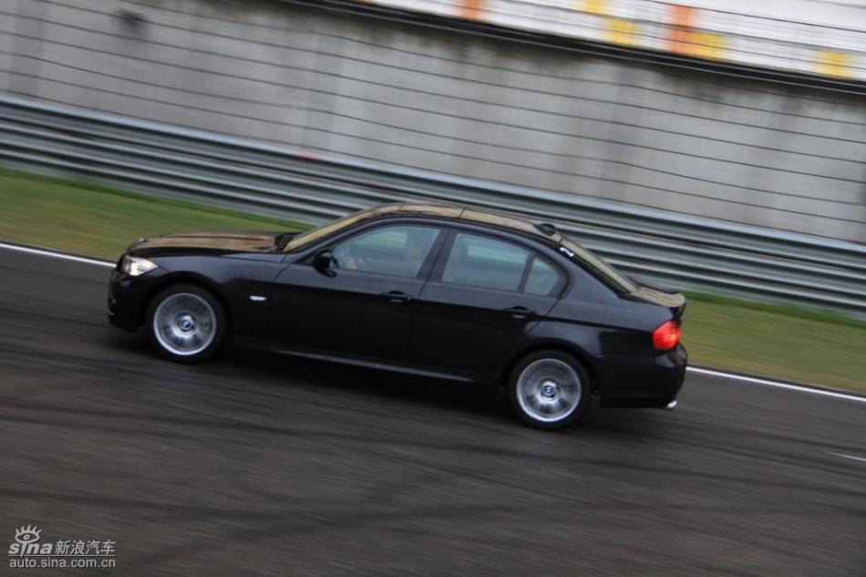 BMW 325i M˶Ͷ̬ʵͼ