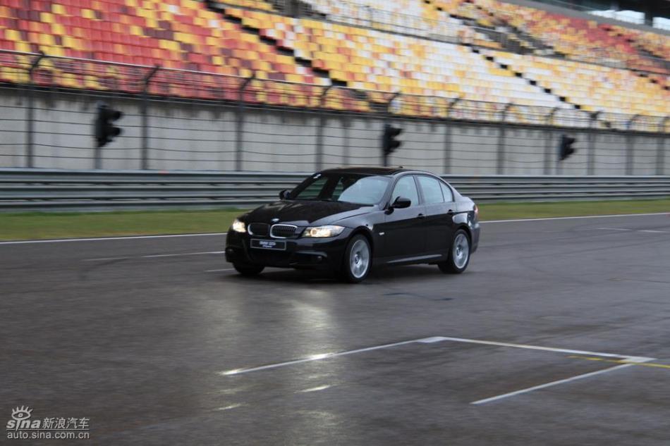 BMW 325i M˶Ͷ̬ʵͼ