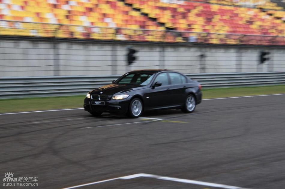 BMW 325i M˶Ͷ̬ʵͼ