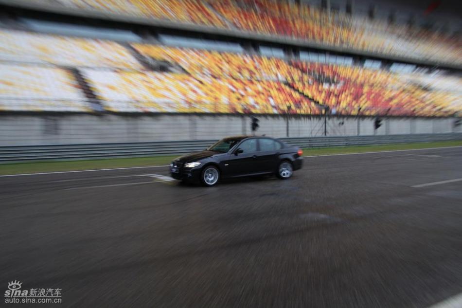 BMW 325i M˶Ͷ̬ʵͼ