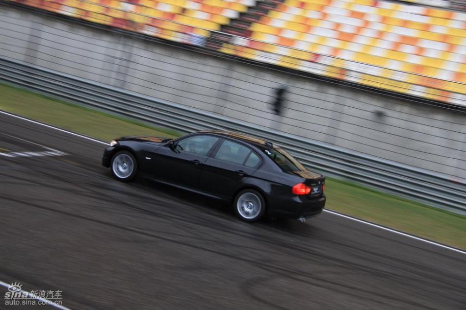 BMW 325i M˶Ͷ̬ʵͼ