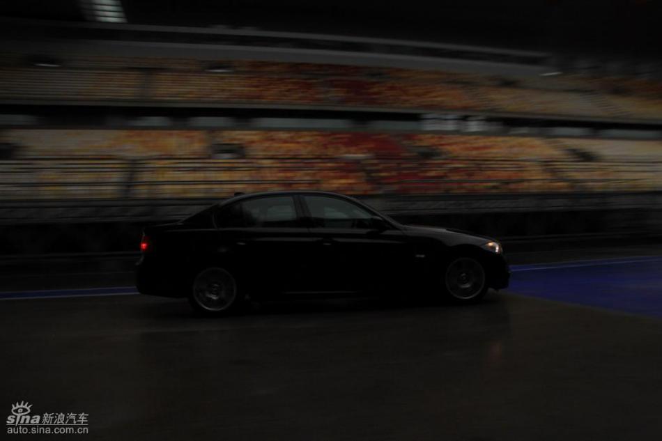 BMW 325i M˶Ͷ̬ʵͼ