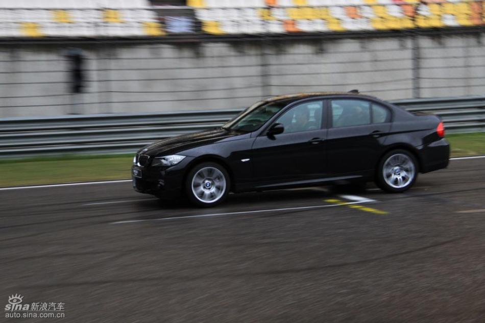 BMW 325i M˶Ͷ̬ʵͼ