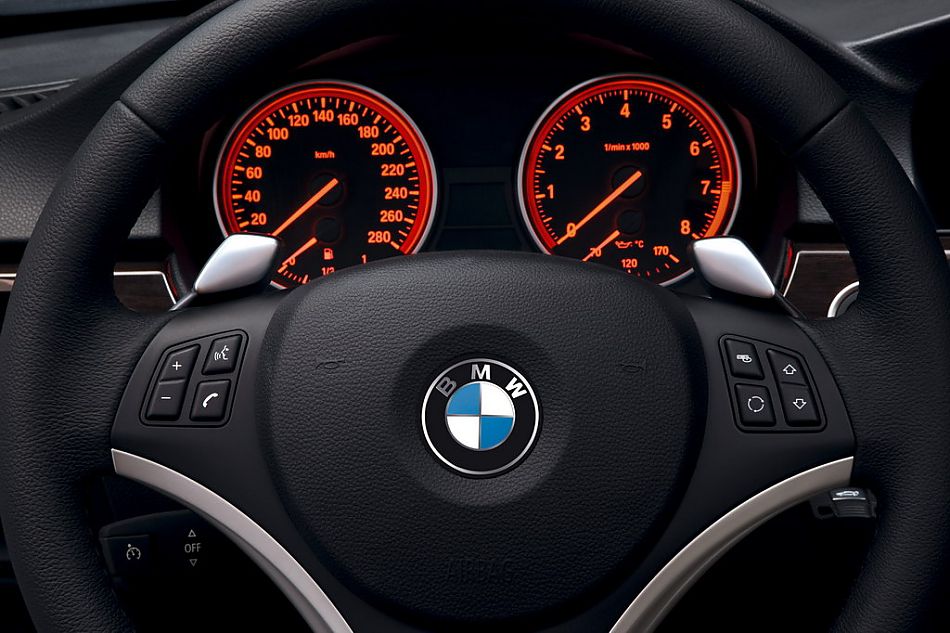 ±335i