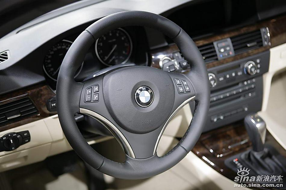 330i