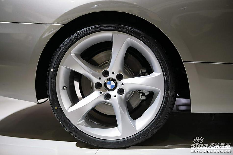 330i