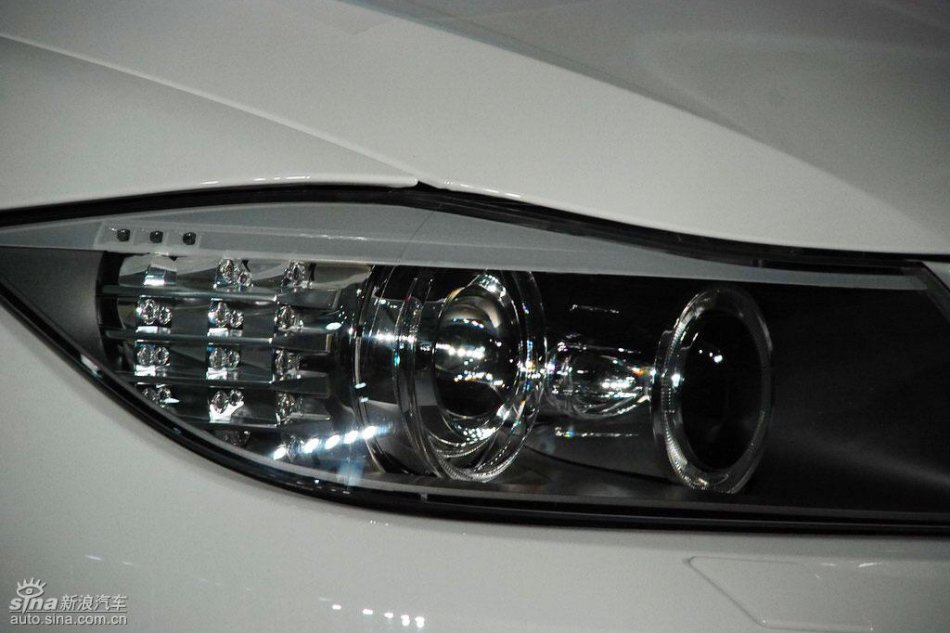 320i i-musicʵ