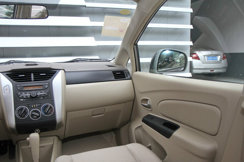 D50 2013 1.6L AT ʱа 