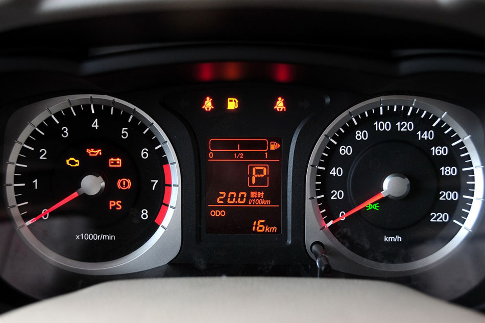 2013 1.6L Զ 