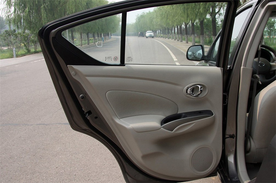 2011 1.5L CVT XL οռ