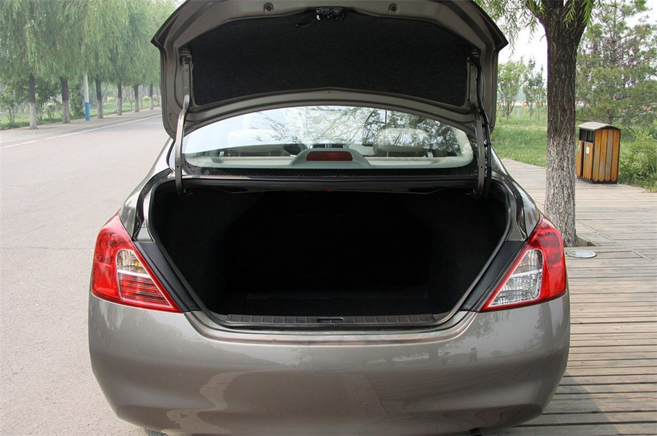 2011 1.5L CVT XL οռ