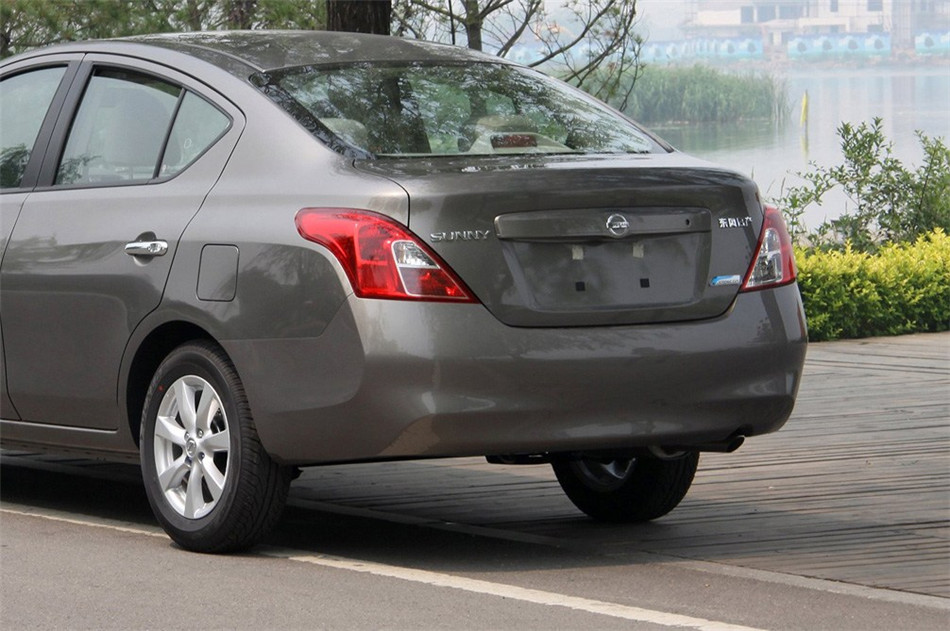 2011 1.5L CVT XL 