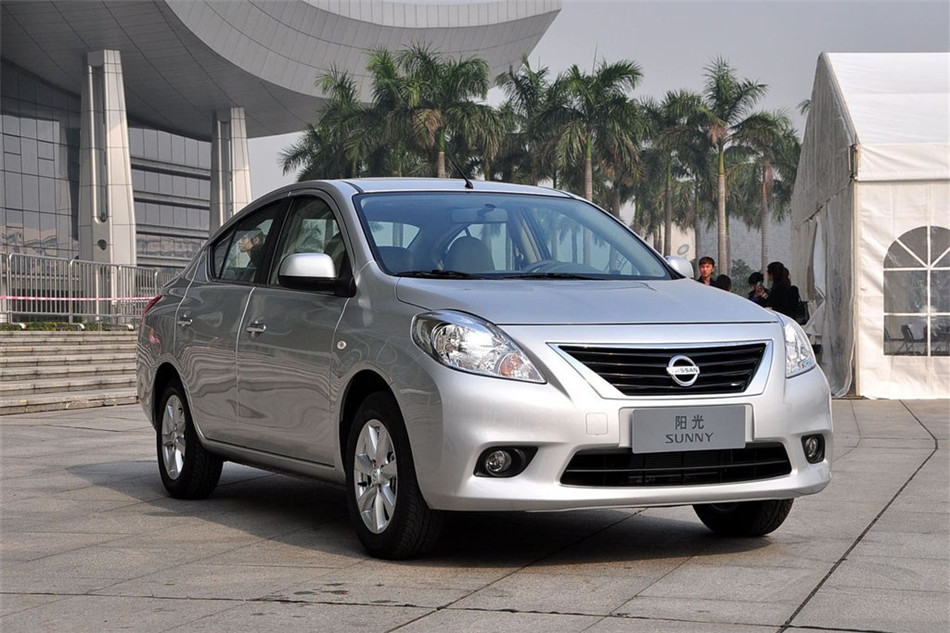 2011 1.5XV  CVT 