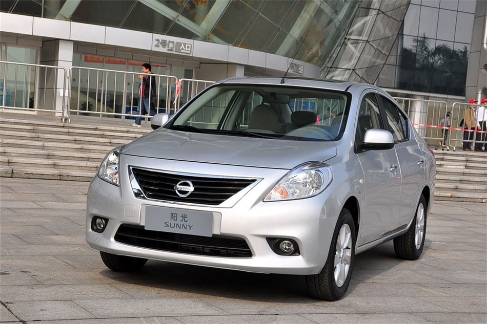 2011 1.5XV  CVT 