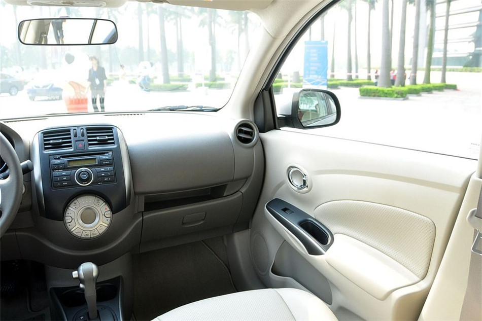  2011 1.5XV  CVT 