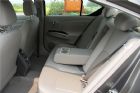 2011款 1.5L CVT XL豪华版 座椅空间