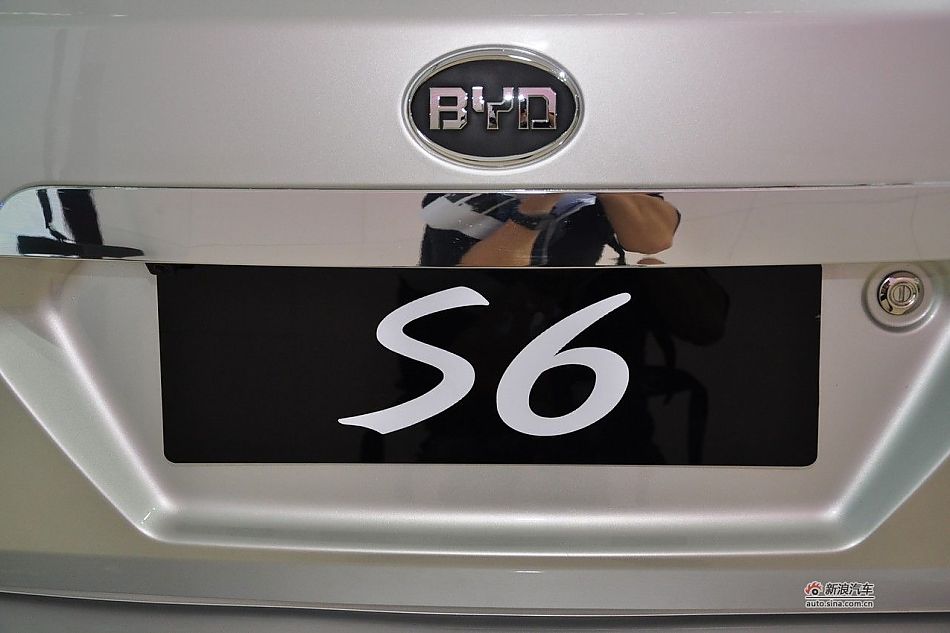 ǵS6