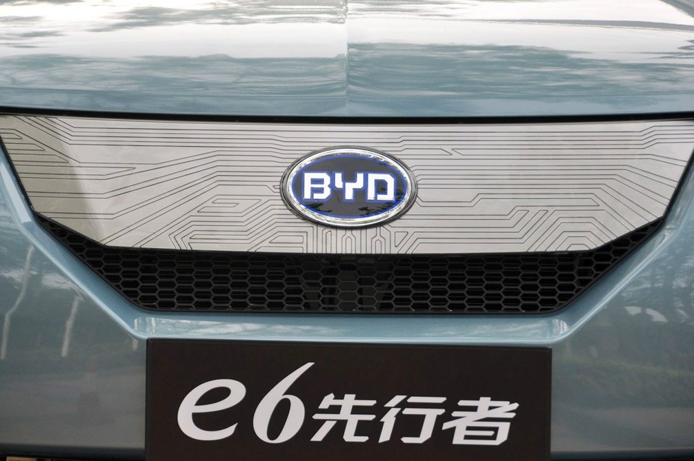 ǵe6 2012 