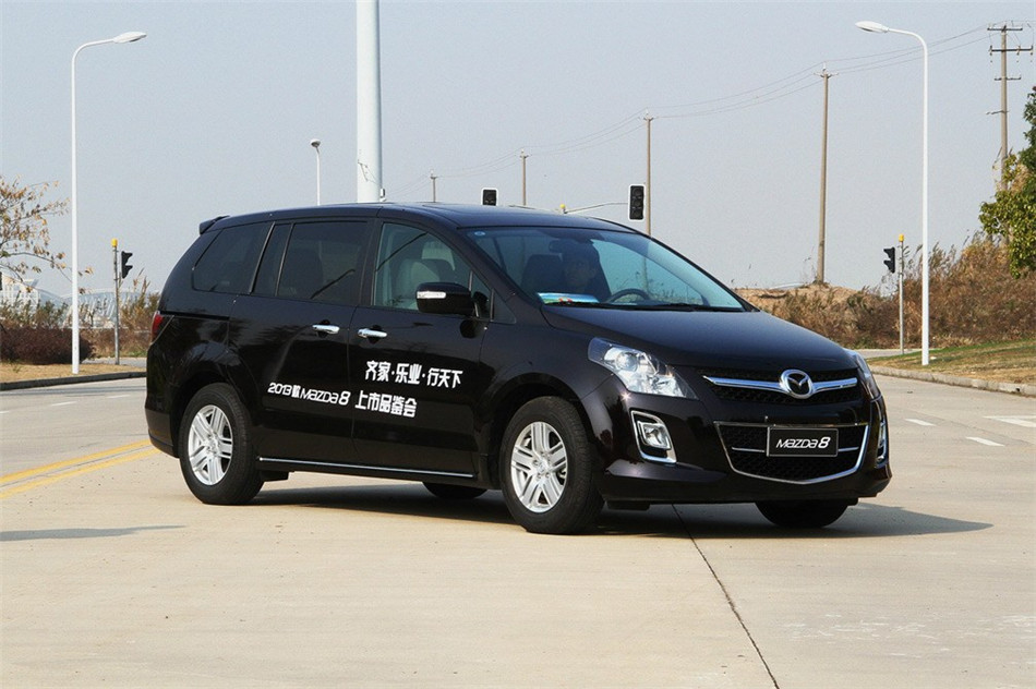 Դ8 2013 2.5L AT  