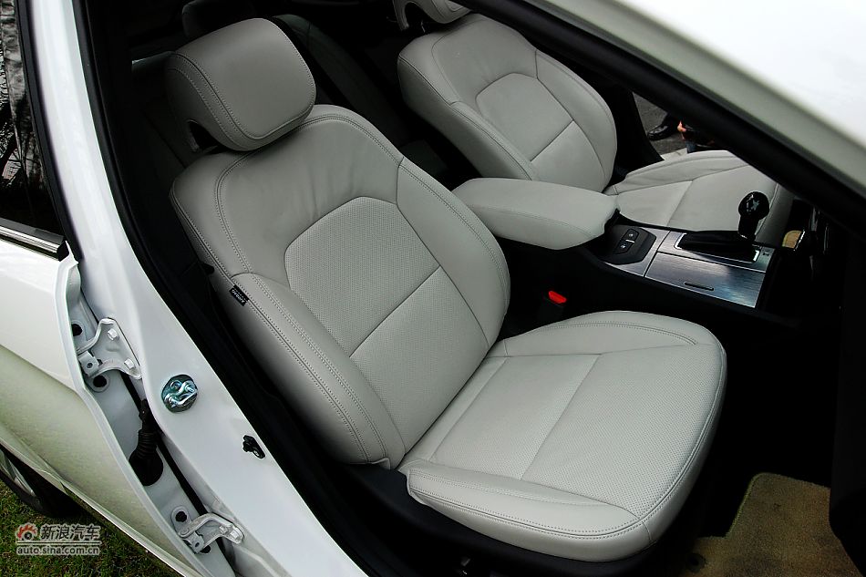 2.4L콢