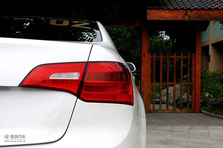 2.4L콢
