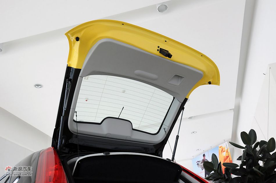 2011MG3ʵ