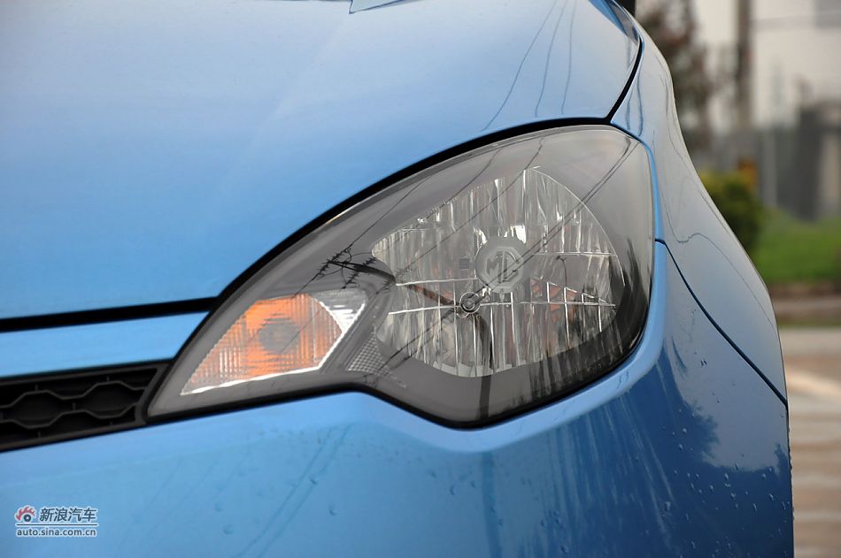 2011MG3ʵ
