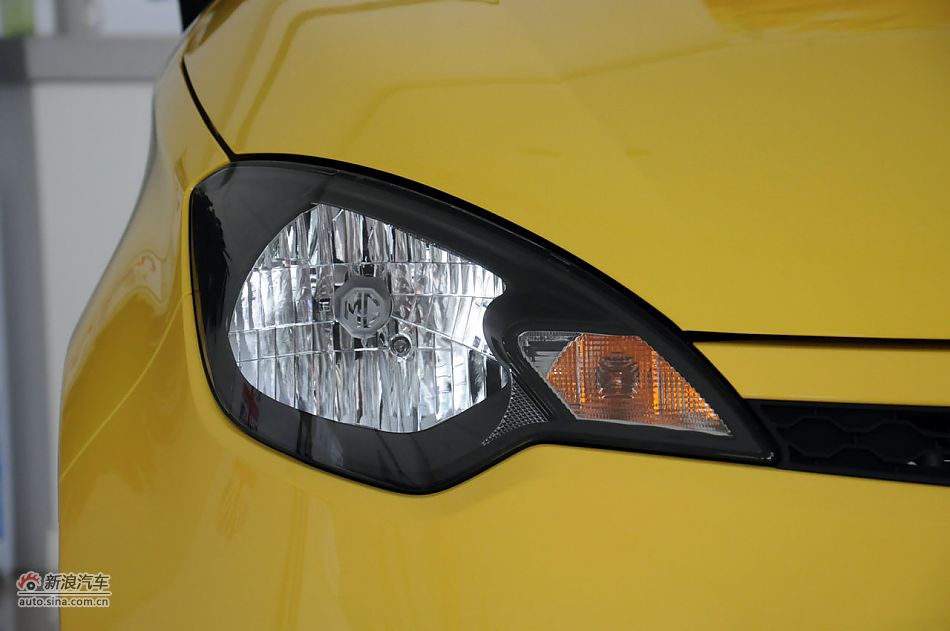2011MG3ʵ