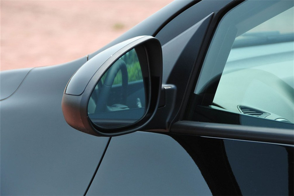 Ψŷ  2011 1.4L MT SE