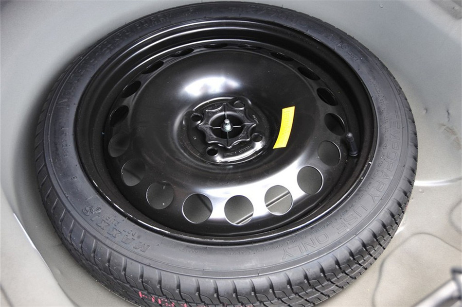 Ψŷ  2011 1.4L MT SE