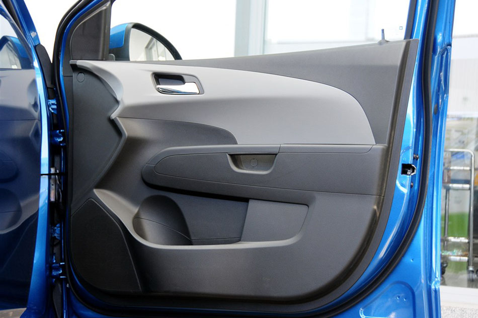 2014  1.6SX AT а οռ