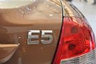E5