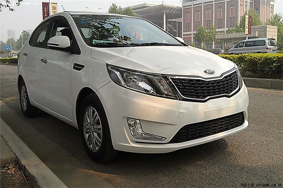 K2 2012 1.4L MT GLS  