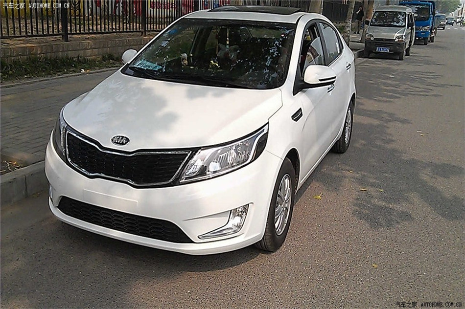 K2 2012 1.4L MT GLS  