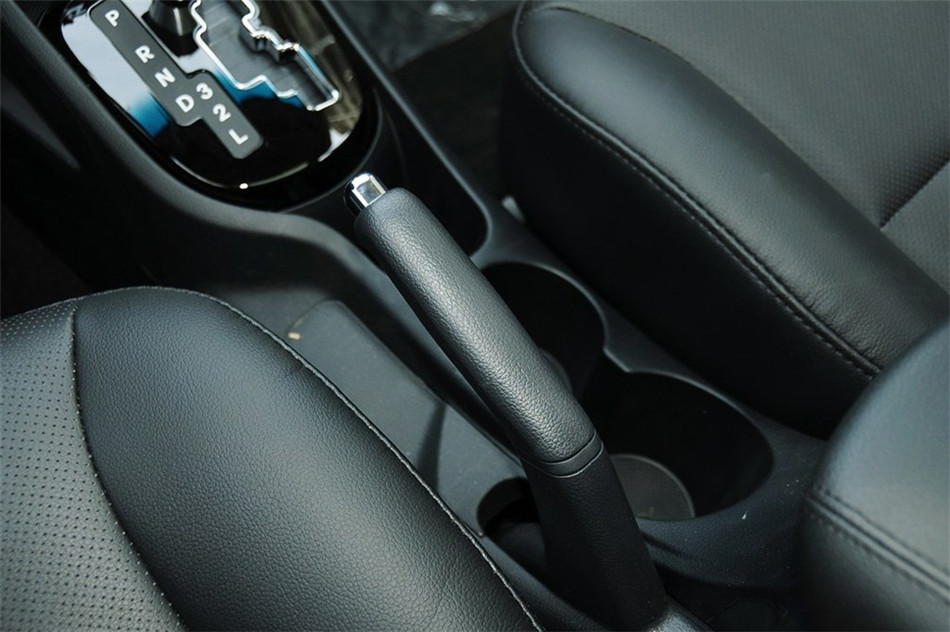 K2  2012 1.6L AT Premium 