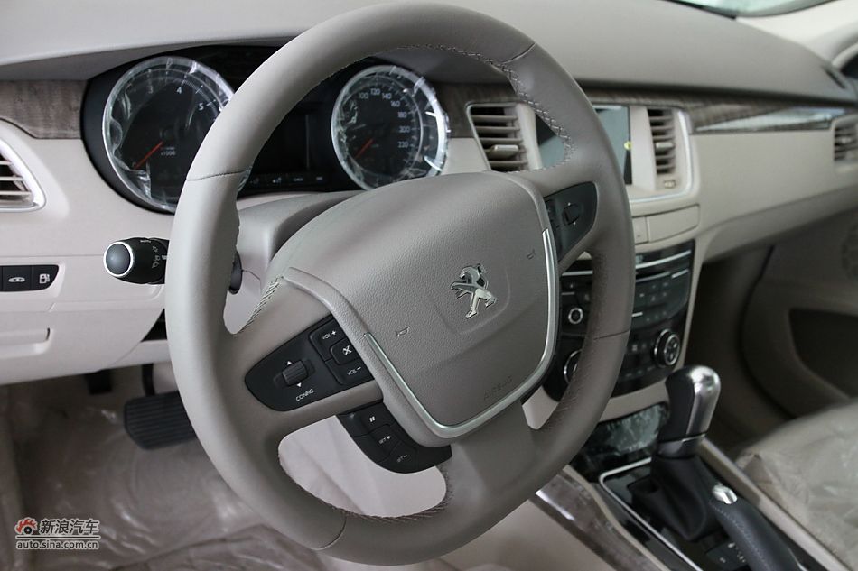 2011508 2.3LԶ