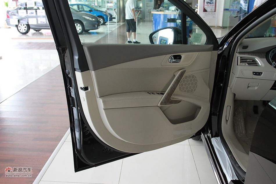 2011508 2.3LԶ