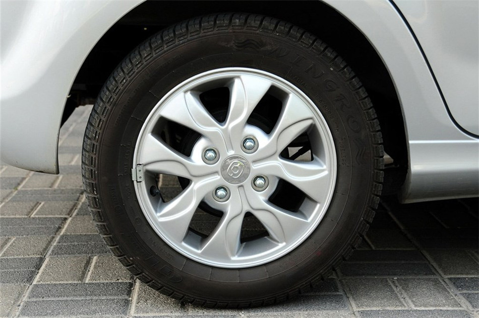  2012 1.0L MT  ϸ