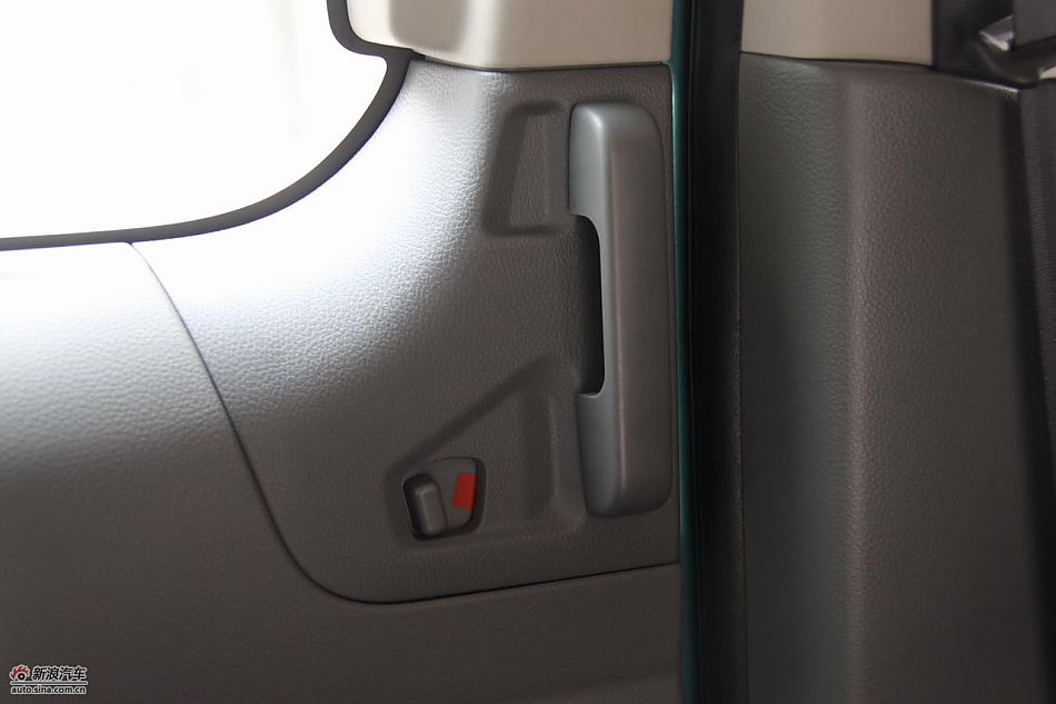 NV200