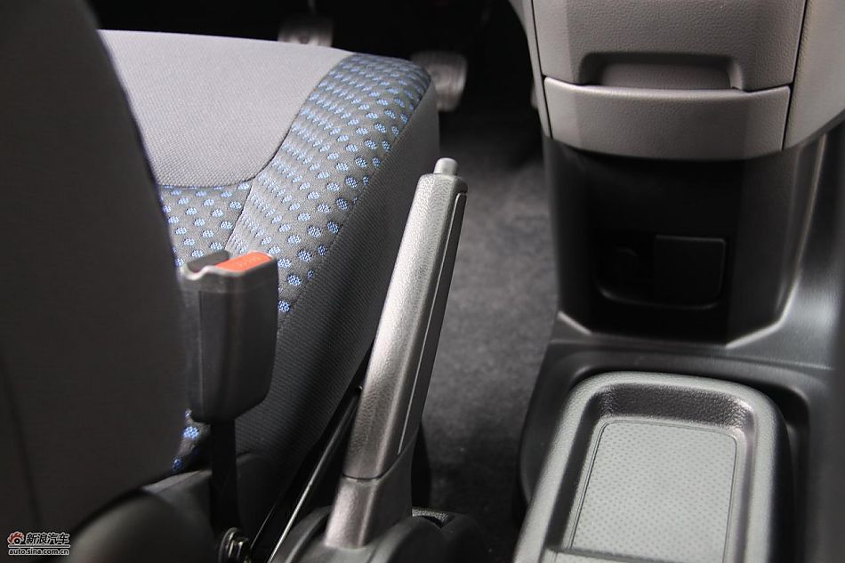 NV200
