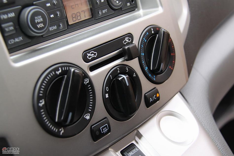 NV200