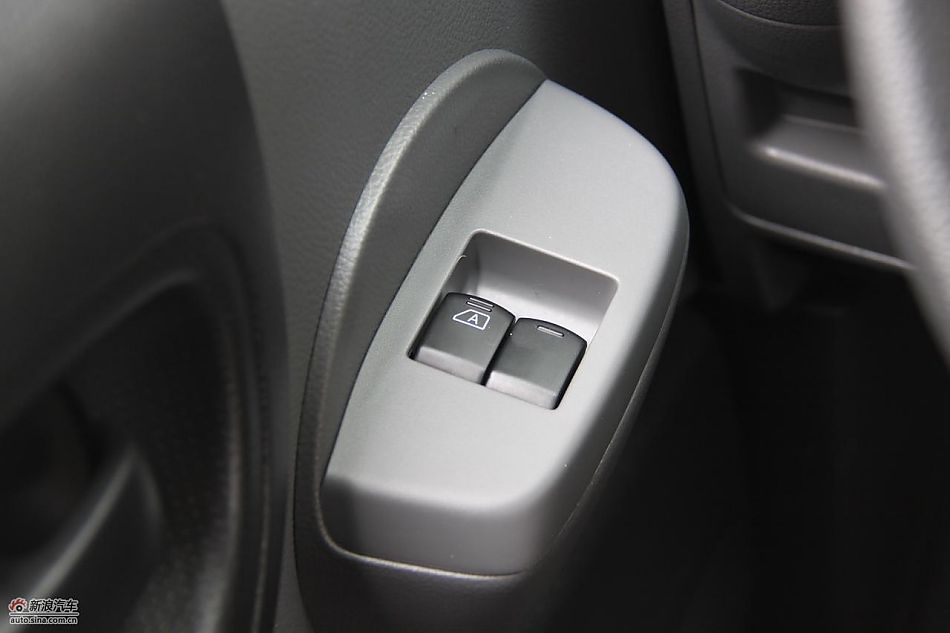 NV200