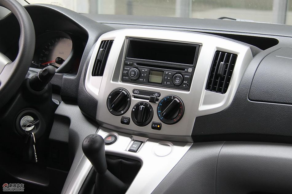 NV200
