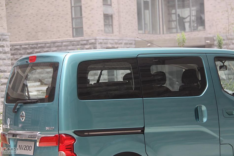 NV200
